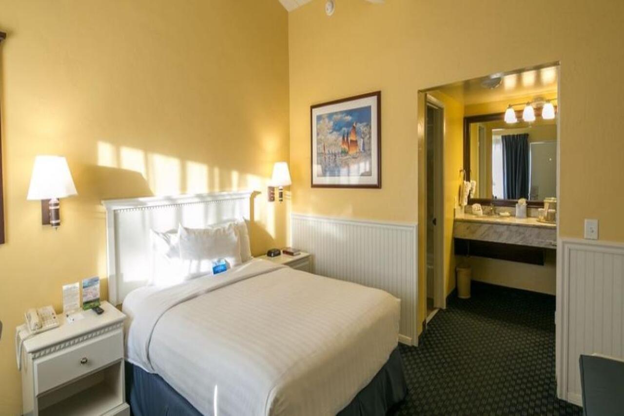Monterey Bay Lodge Ngoại thất bức ảnh